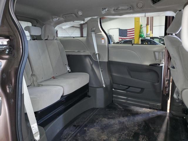2020 Toyota Sienna VIN 5TDKZ3DC5LS044615 Copart auction photo, front end / side damage thumbnail 11