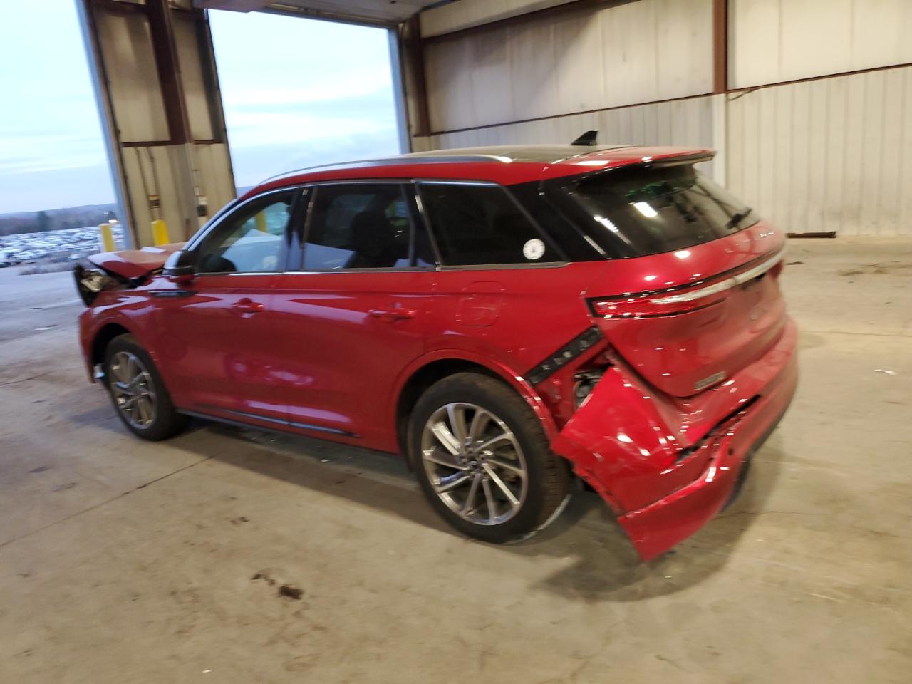 2022 Lincoln Corsair VIN 5LMTJ5DZ3NUL11799 Copart auction photo, front end / rear end damage thumbnail 2
