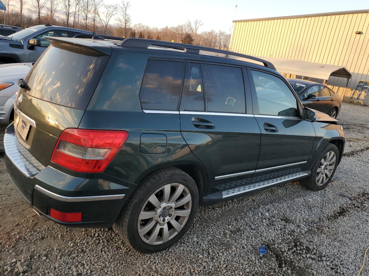 2010 Mercedes-Benz GLK-klasse VIN WDCGG8HB9AF318271 Copart auction photo, front end damage thumbnail 3