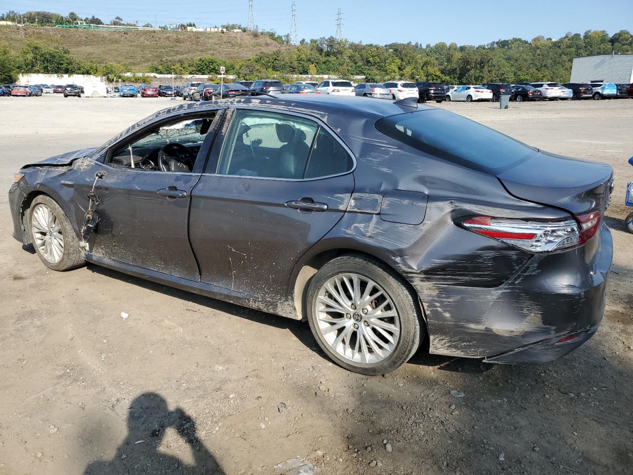 2020 Toyota Camry VIN 4T1F31AK1LU538352 Copart auction photo, all over damage thumbnail 2