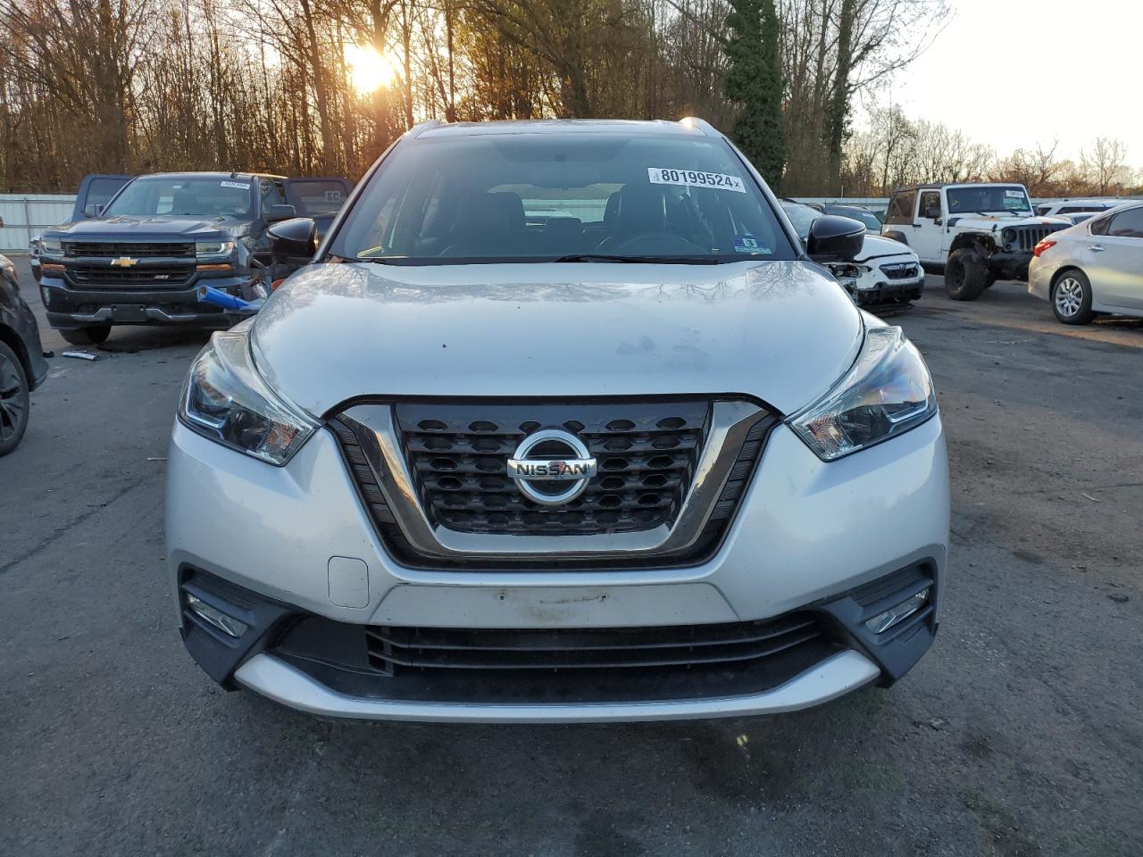 2019 Nissan Kicks VIN 3N1CP5CU0KL494129 Copart auction photo, side / rear end damage thumbnail 5