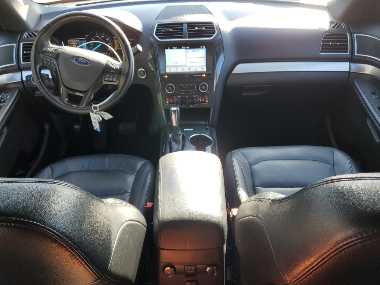 2017 Ford Explorer VIN 1FM5K8DH2HGC17031 Copart auction photo, front end damage thumbnail 8
