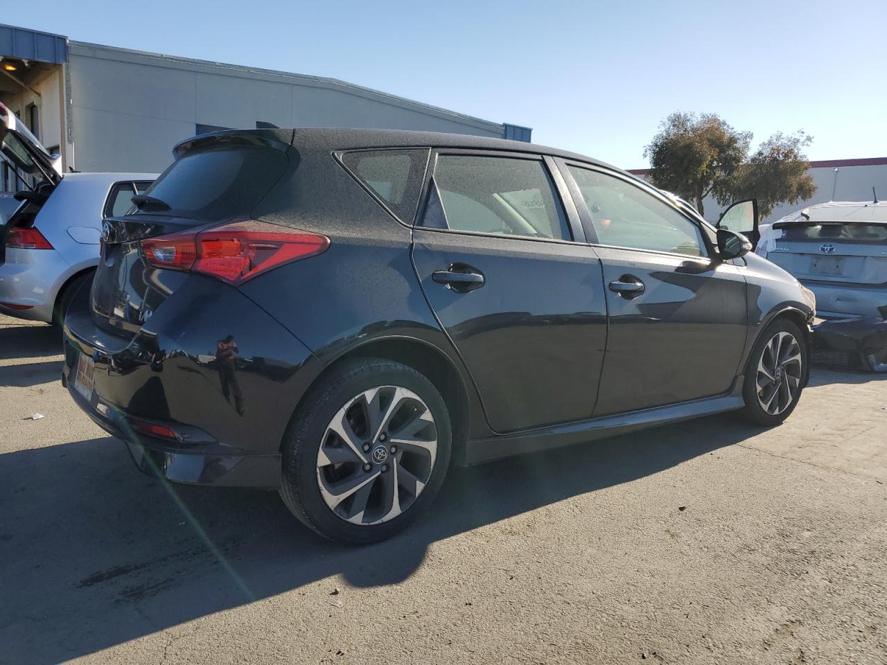 2018 Toyota Corolla VIN JTNKARJE0JJ566705 Copart auction photo, front end damage thumbnail 3