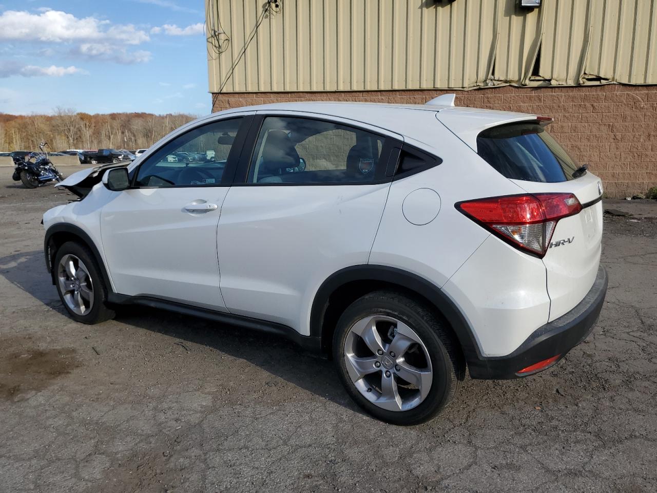 2021 Honda HR-V VIN 3CZRU6H36MM751226 Copart auction photo, front end / minor dent/scratches damage thumbnail 2
