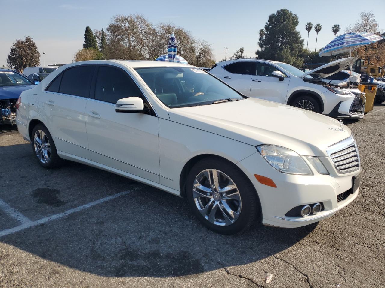 2010 Mercedes-Benz E-klasse VIN WDDHF5GB1AA248409 Copart auction photo, rear end / minor dent/scratches damage thumbnail 4