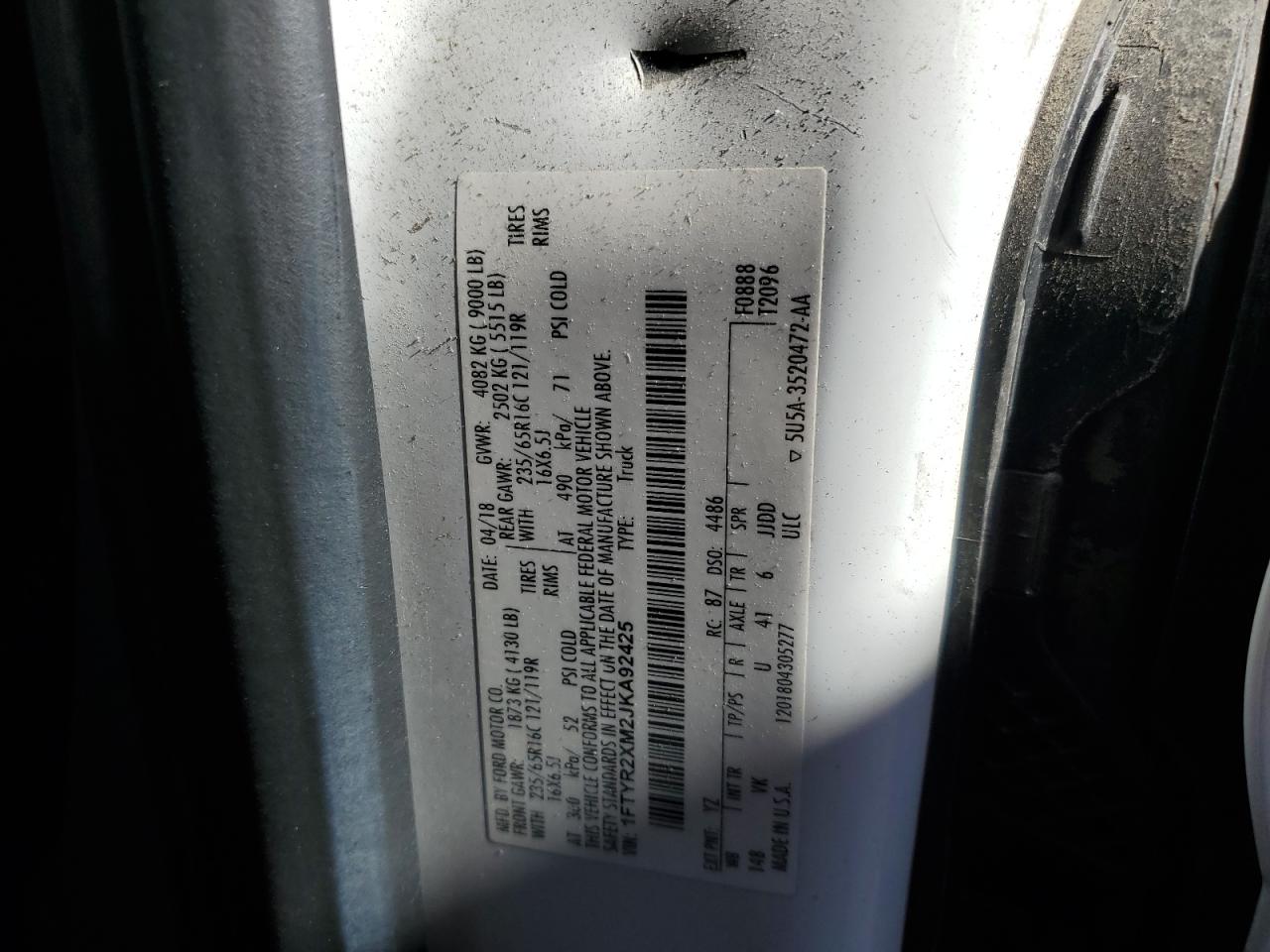 2018 Ford Transit VIN 1FTYR2XM2JKA92425 Copart auction photo, front end damage thumbnail 14