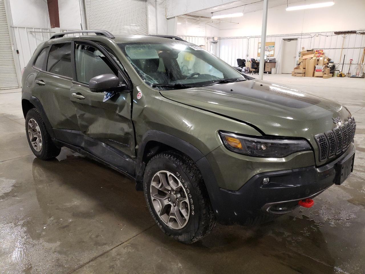 2020 Jeep Cherokee VIN 1C4PJMBX7LD632908 Copart auction photo, side / front end damage thumbnail 4