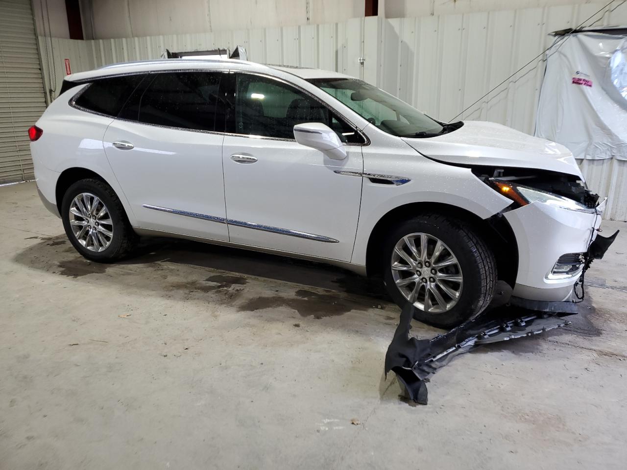 2018 Buick Enclave VIN 5GAEVBKW1JJ276527 Copart auction photo, front end / side damage thumbnail 4