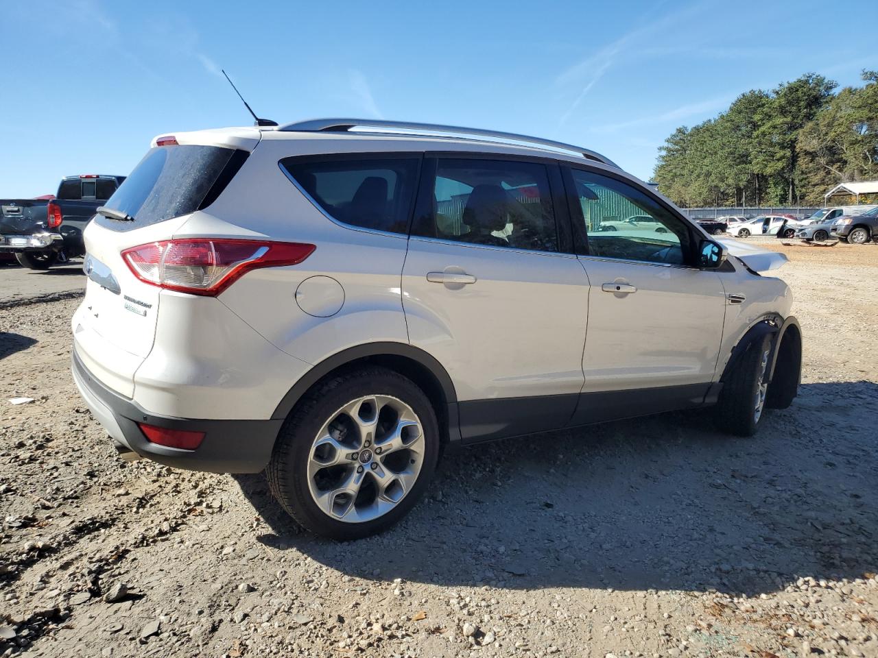 2014 Ford Escape VIN 1FMCU0JX5EUA89153 Copart auction photo, front end damage thumbnail 3