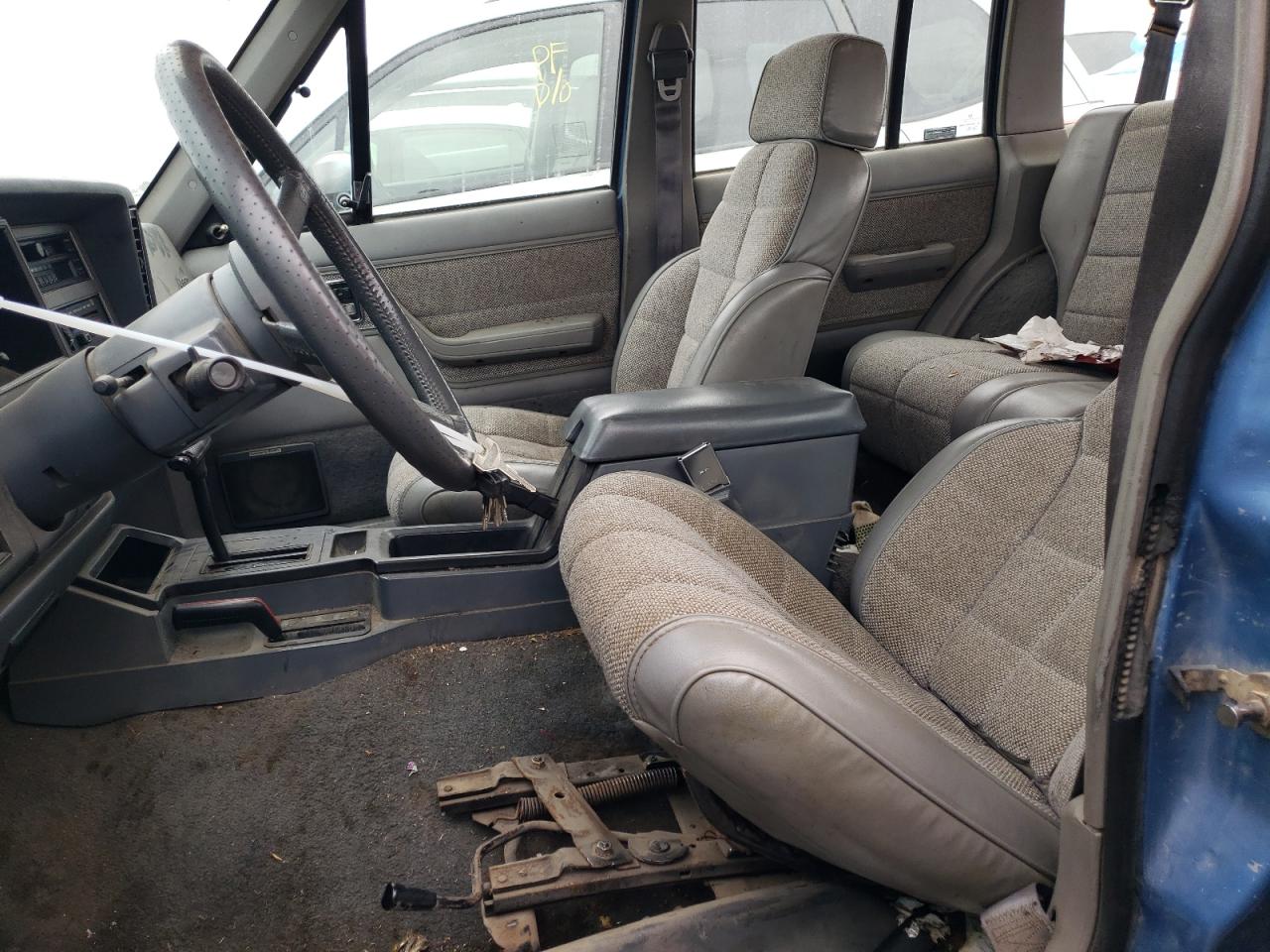 1991 Jeep Cherokee VIN 1J4FJ58S1ML520376 Copart auction photo, rear end damage thumbnail 7