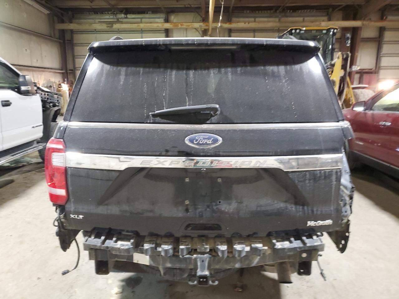 2019 Ford Expedition VIN 1FMJU1JT3KEA68267 Copart auction photo, front end / rear end damage thumbnail 6