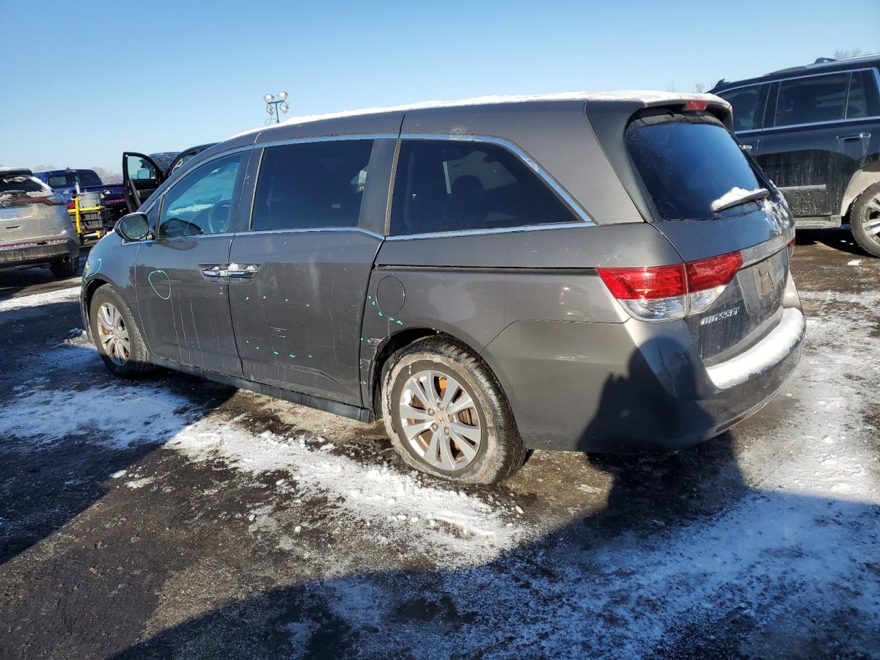 2014 Honda Odyssey VIN 5FNRL5H45EB066717 Copart auction photo, vandalism damage thumbnail 2