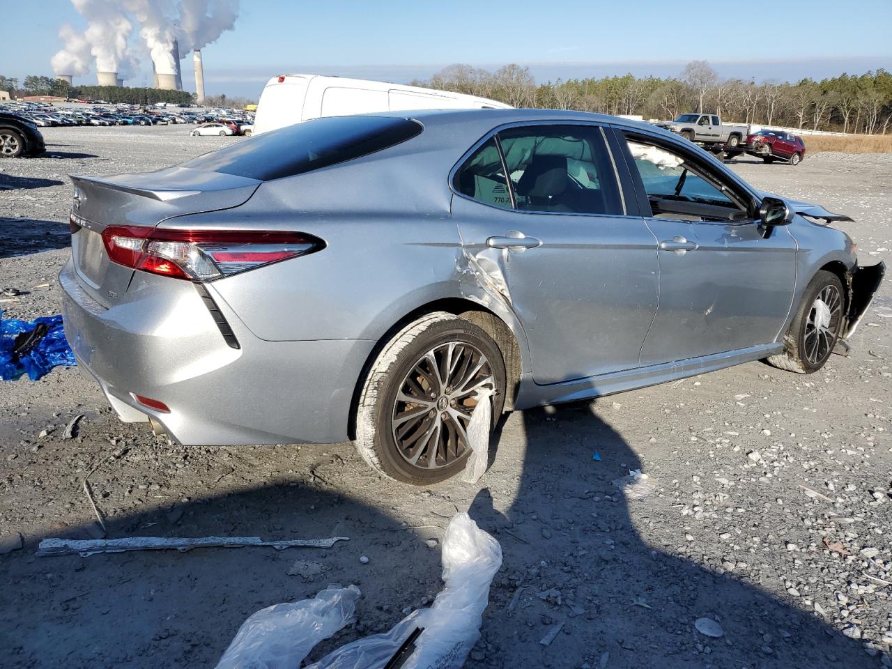 2018 Toyota Camry VIN 4T1B11HK1JU047237 Copart auction photo, all over damage thumbnail 3