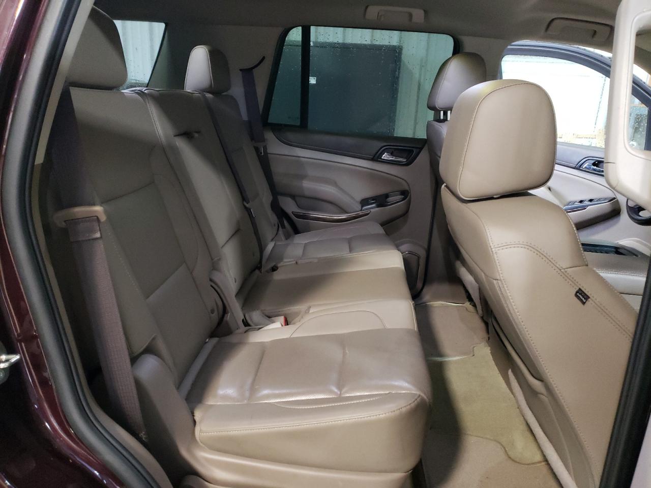 2017 GMC Yukon VIN 1GKS2BKC1HR223083 Copart auction photo, front end / minor dent/scratches damage thumbnail 11
