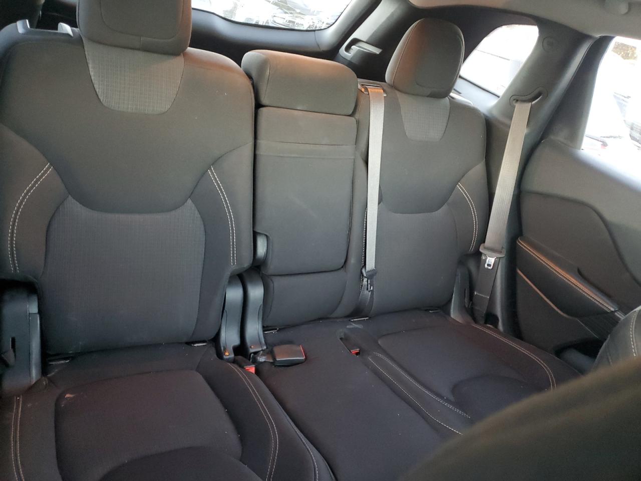 2015 Jeep Grand Cherokee VIN 1C4PJLCB7FW507784 Copart auction photo, side / undercarriage damage thumbnail 10