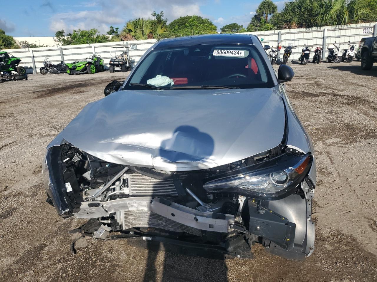 2019 Alfa Romeo Giulia VIN ZARFAMBN2K7621392 Copart auction photo, front end / side damage thumbnail 5