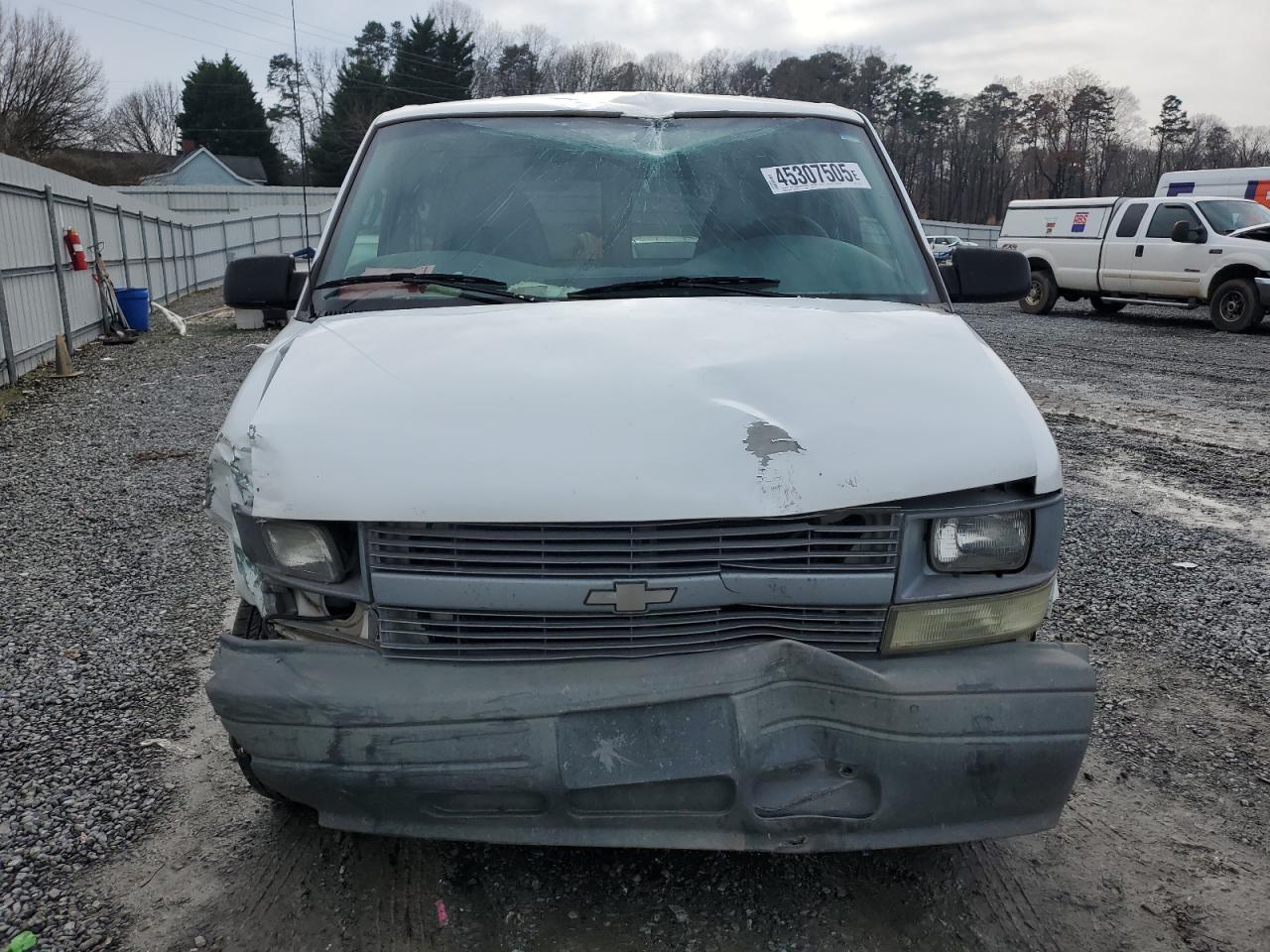 2005 Chevrolet Astro VIN 1GCDM19X55B132419 Copart auction photo, front end / minor dent/scratches damage thumbnail 5