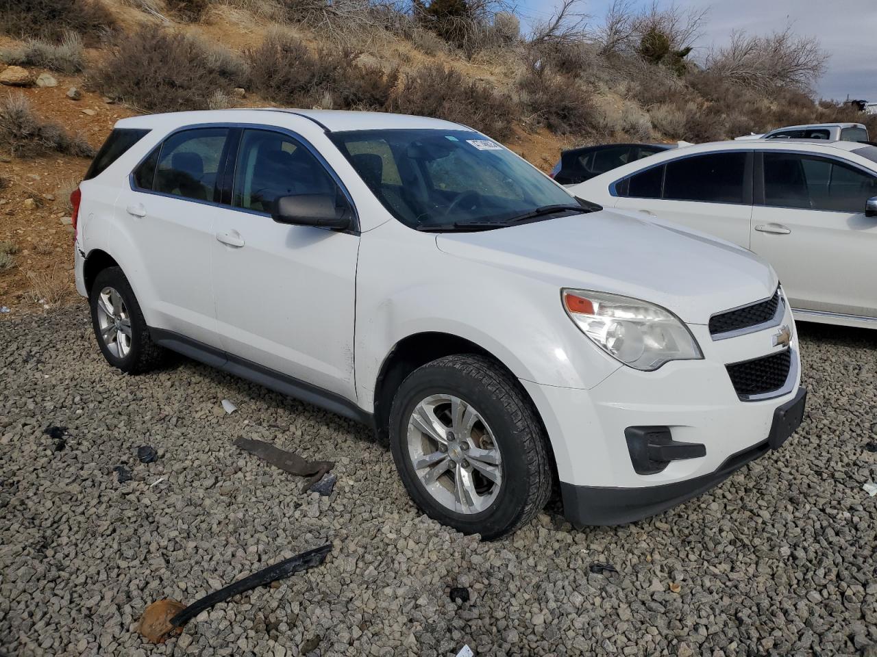 2015 Chevrolet Equinox VIN 1GNFLEEK6FZ139408 Copart auction photo, rear end / minor dent/scratches damage thumbnail 4