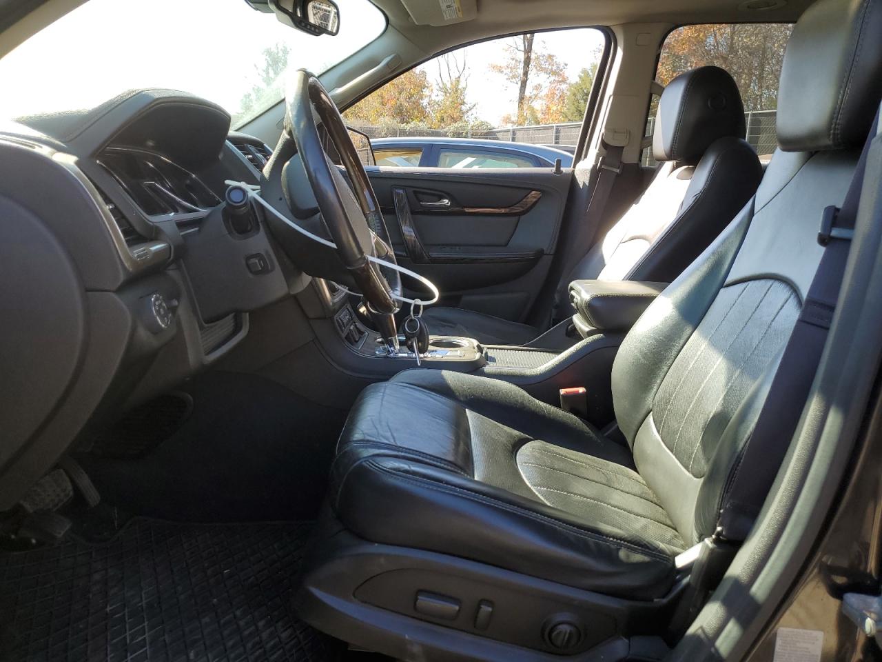 2015 GMC Acadia VIN 1GKKVTKD2FJ384608 Copart auction photo, front end damage thumbnail 7