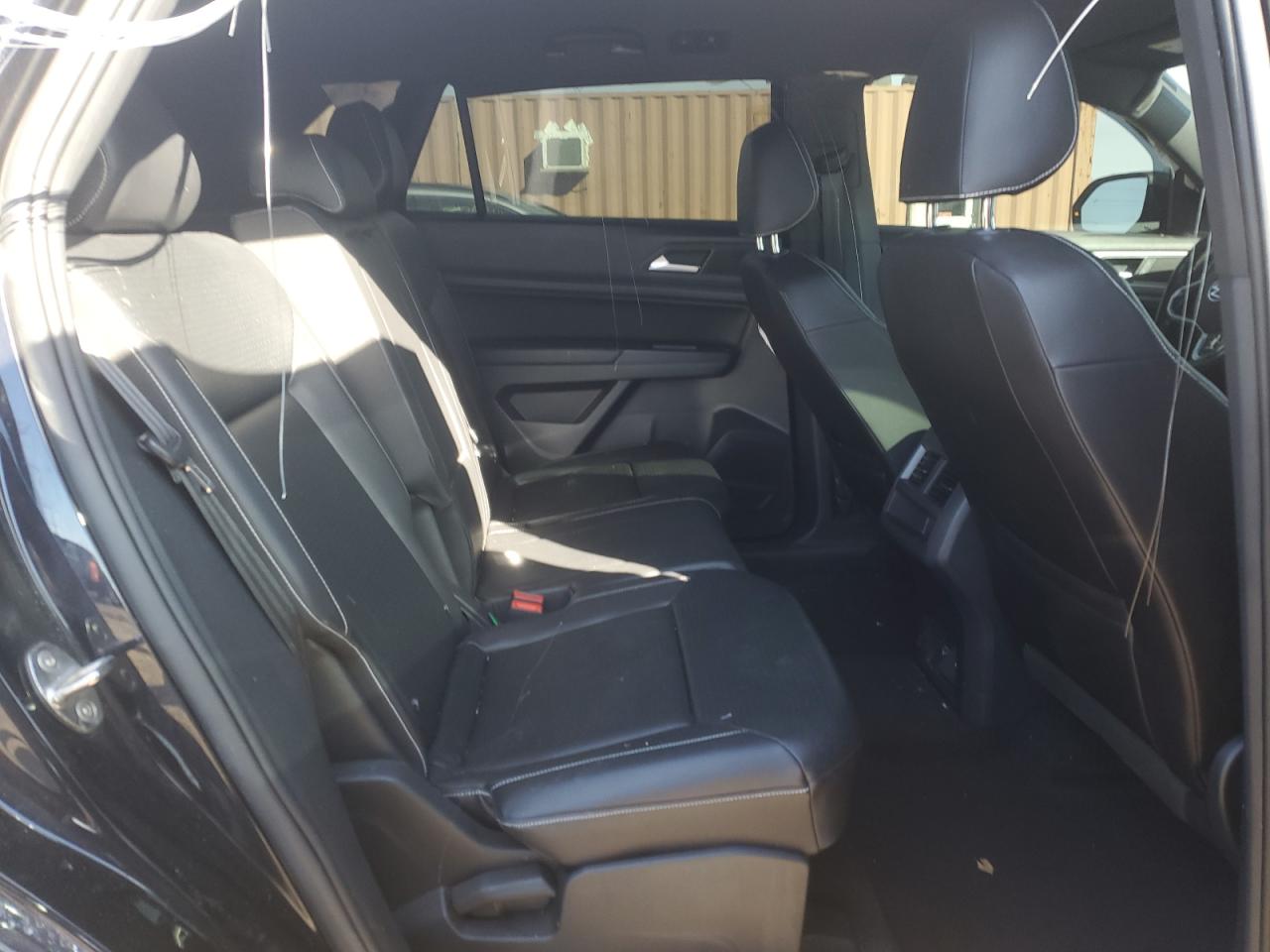 2020 Volkswagen Atlas VIN 1V2RE2CA2LC224610 Copart auction photo, rear end / minor dent/scratches damage thumbnail 11