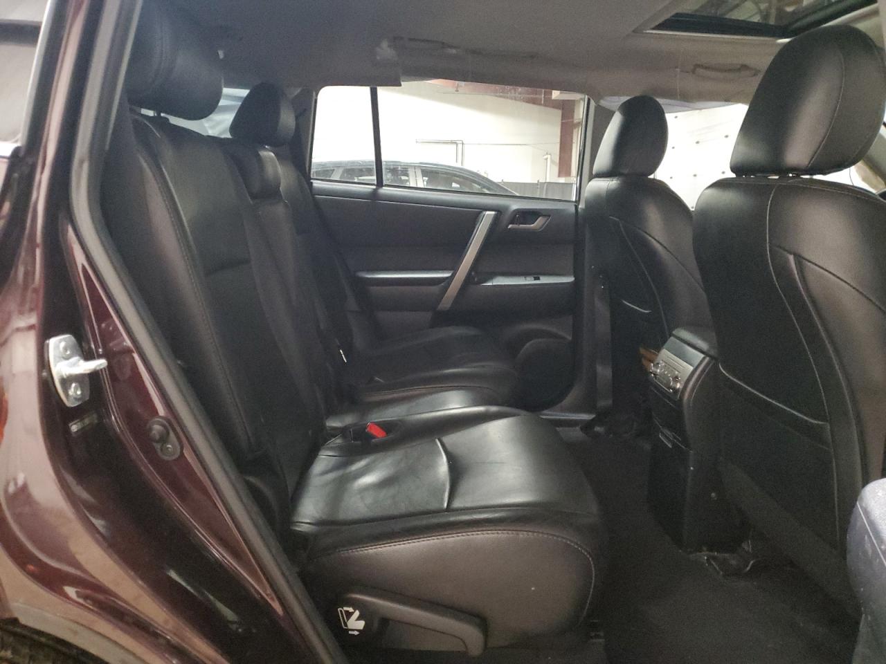 2013 Toyota Highlander VIN 5TDBK3EH0DS257391 Copart auction photo, front end / rollover damage thumbnail 11