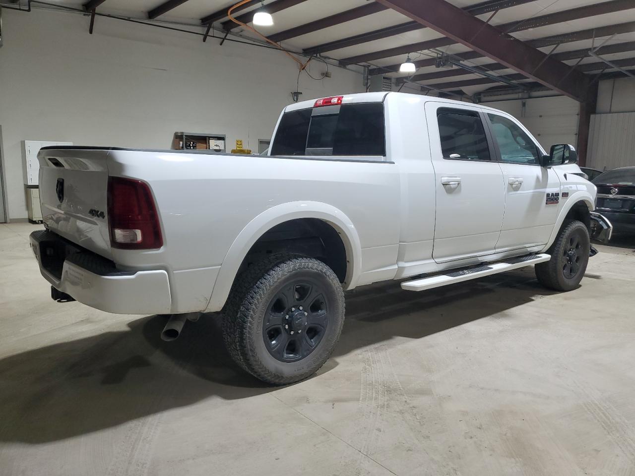 2018 RAM 2500 VIN 3C6UR5NJ1JG342051 Copart auction photo, front end damage thumbnail 3
