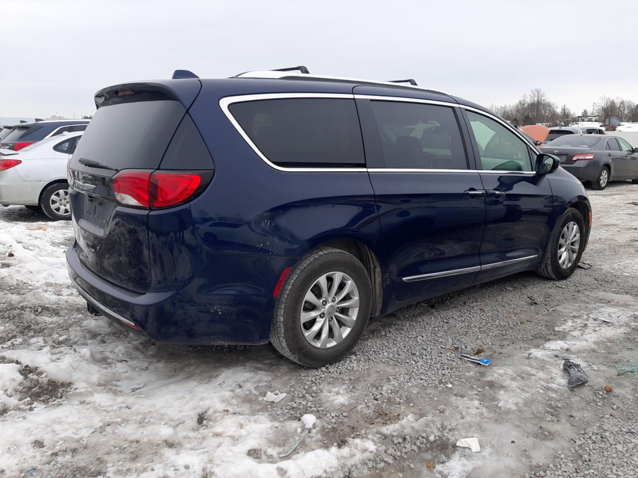 2018 Chrysler Pacifica VIN 2C4RC1EG5JR235107 Copart auction photo, front end damage thumbnail 3