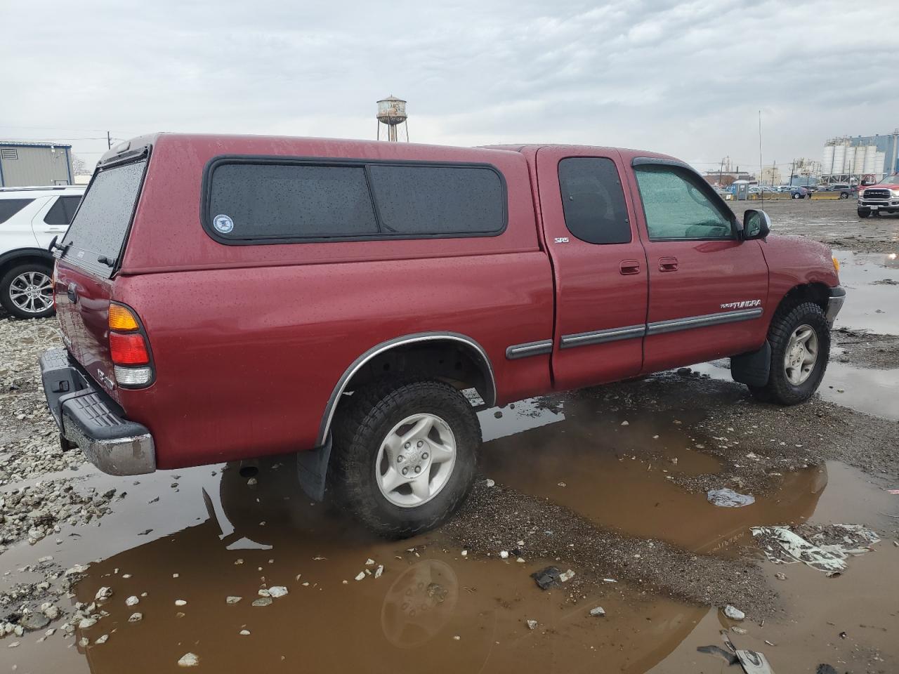2000 Toyota Tundra VIN 5TBBT4413YS011666 Copart auction photo, normal wear damage thumbnail 3