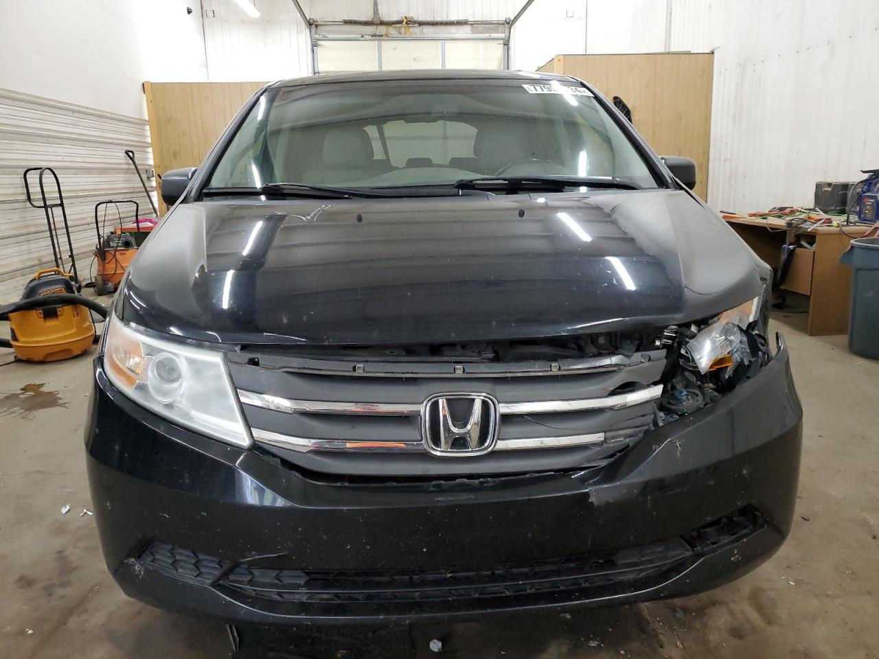 2013 Honda Odyssey VIN 5FNRL5H64DB047558 Copart auction photo, front end / hail damage thumbnail 5