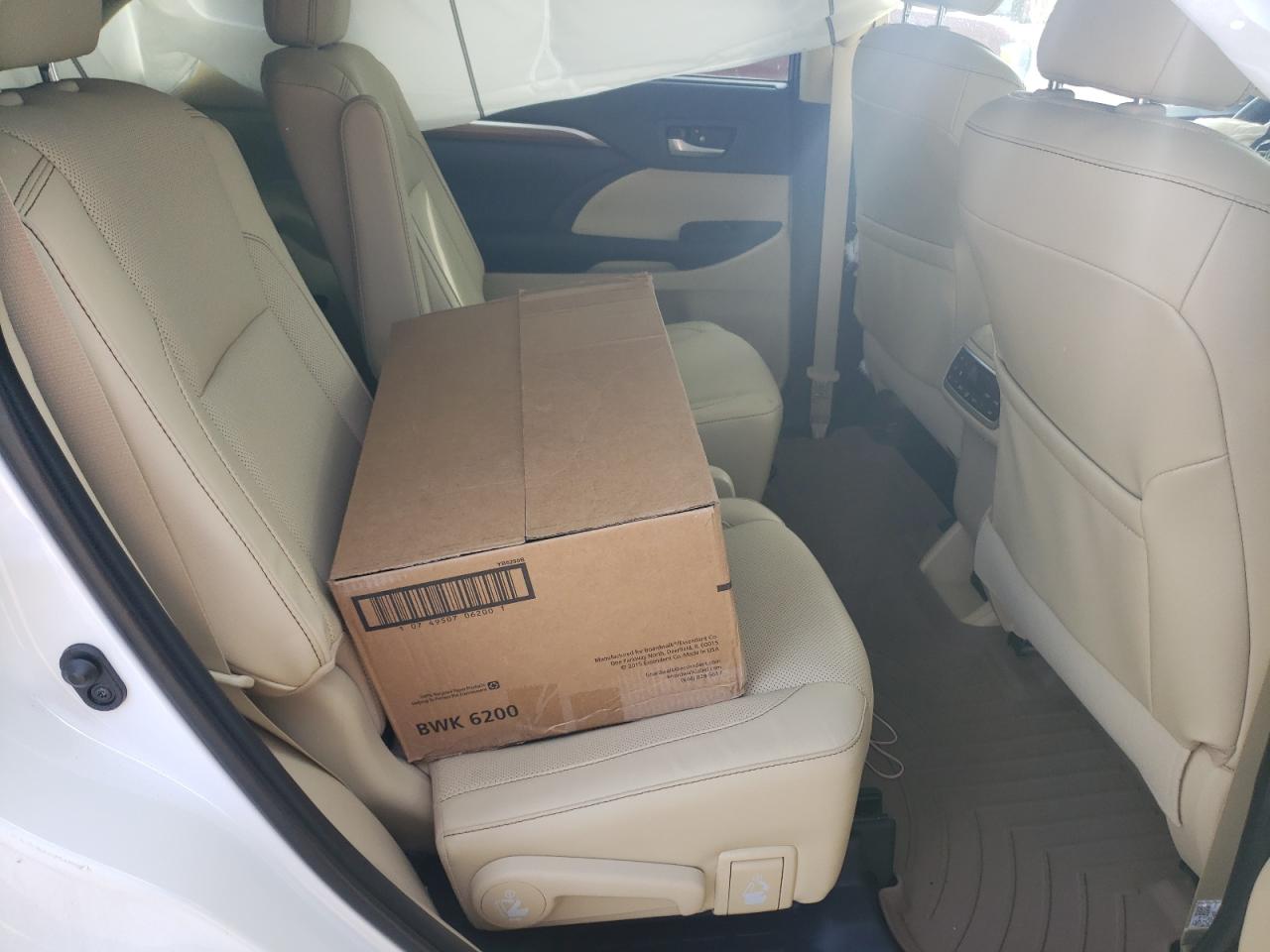 2019 Toyota Highlander VIN 5TDDGRFH6KS077213 Copart auction photo, front end / side damage thumbnail 12