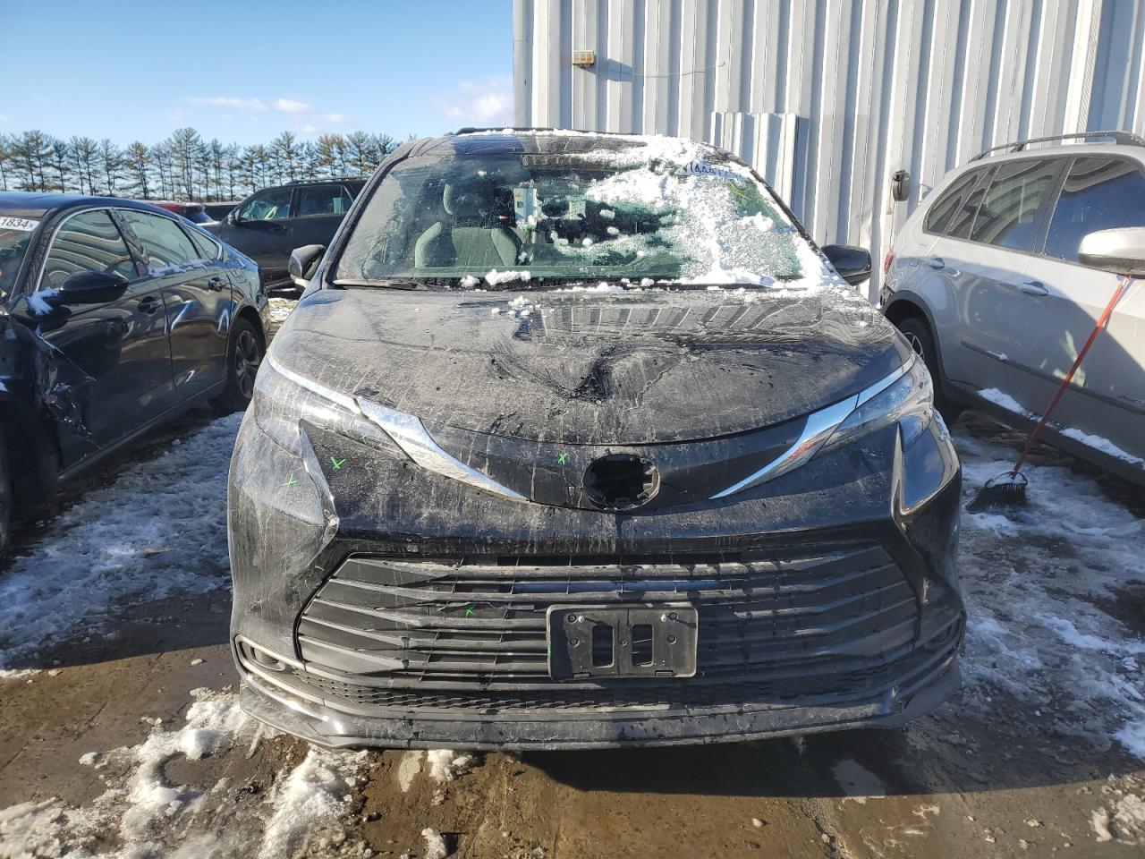 2024 Toyota Sienna VIN 5TDBRKEC3RS187385 Copart auction photo, rear end / undercarriage damage thumbnail 5