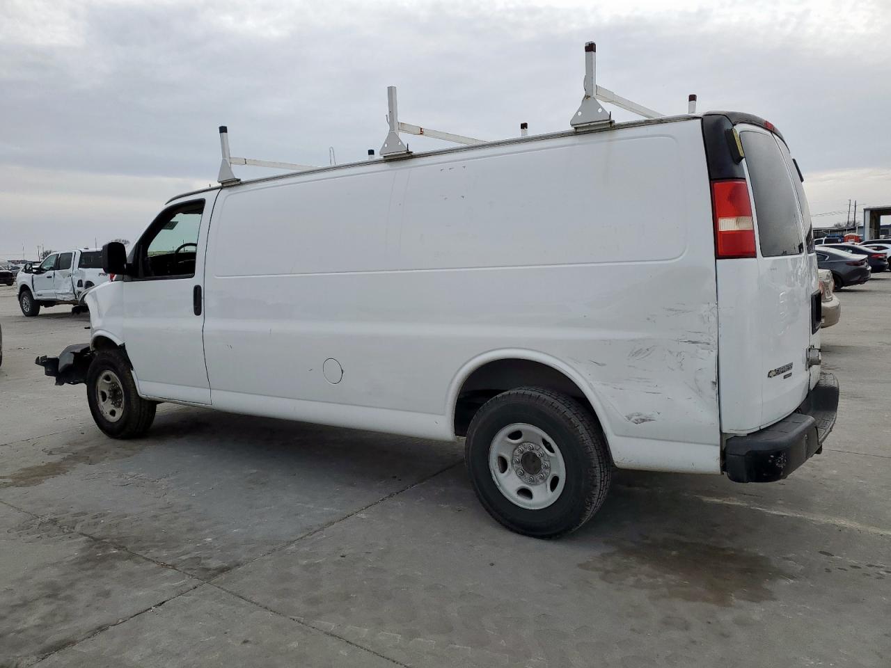 2015 Chevrolet Express VIN 1GCWGGFF5F1104772 Copart auction photo, front end / rear end damage thumbnail 2