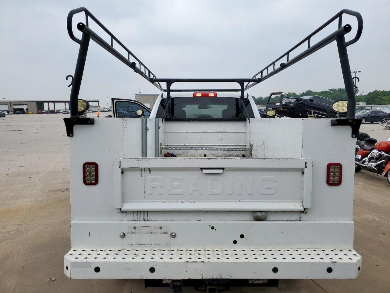 2018 RAM 2500 VIN 3C6UR5HJ2JG279165 Copart auction photo, front end / hail damage thumbnail 6