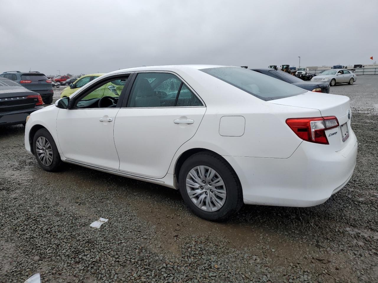 2014 Toyota Camry VIN 4T4BF1FK0ER433261 Copart auction photo, all over damage thumbnail 2