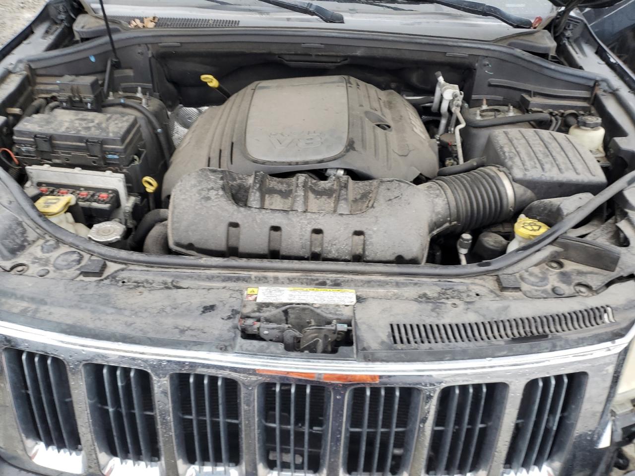 2011 Jeep Grand Cherokee VIN 1J4RR5GT9BC655554 Copart auction photo, front end / undercarriage damage thumbnail 12