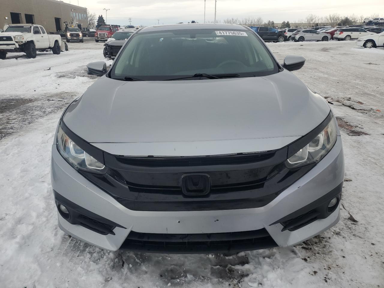 2017 Honda Civic VIN 19XFC1F30HE014573 Copart auction photo, rear end / side damage thumbnail 5