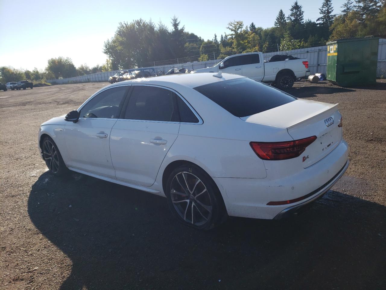 2018 Audi RS4 VIN WAUB4AF46JA002082 Copart auction photo, vandalism / rear end damage thumbnail 2