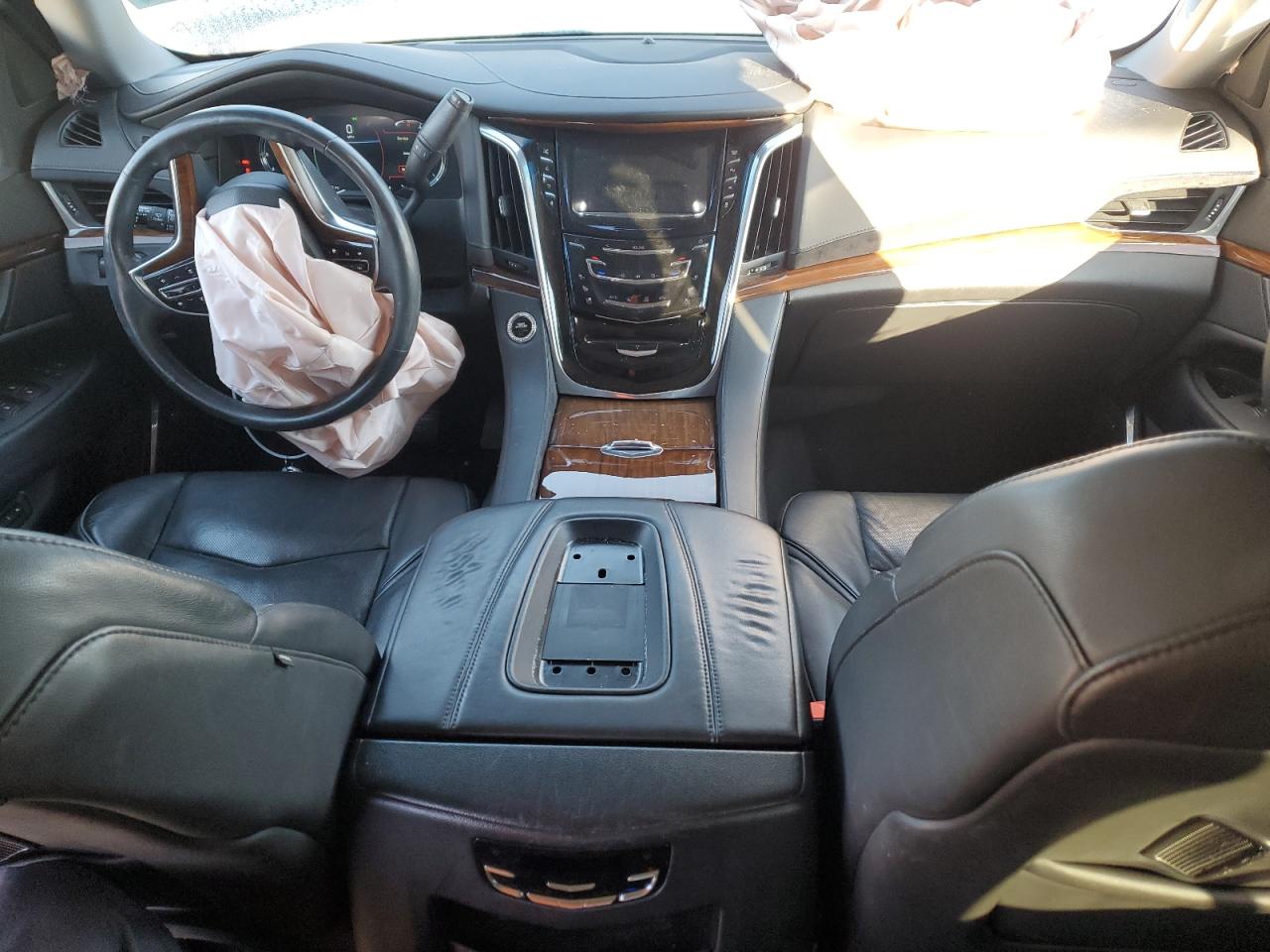 2016 Cadillac Escalade VIN 1GYS4CKJ9GR457121 Copart auction photo, front end / minor dent/scratches damage thumbnail 9