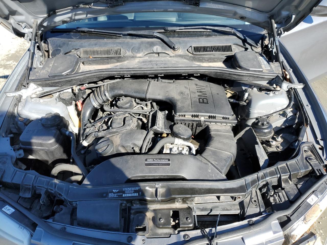 2013 BMW 1er VIN WBAUC9C54DVY60283 Copart auction photo, all over damage thumbnail 11