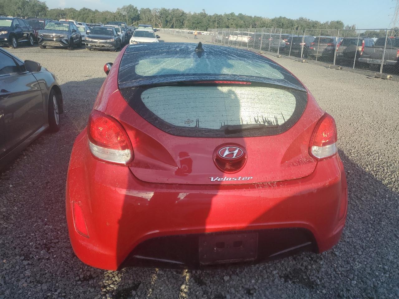 2013 Hyundai Veloster VIN KMHTC6AD1DU119193 Copart auction photo, water/flood / minor dent/scratches damage thumbnail 6