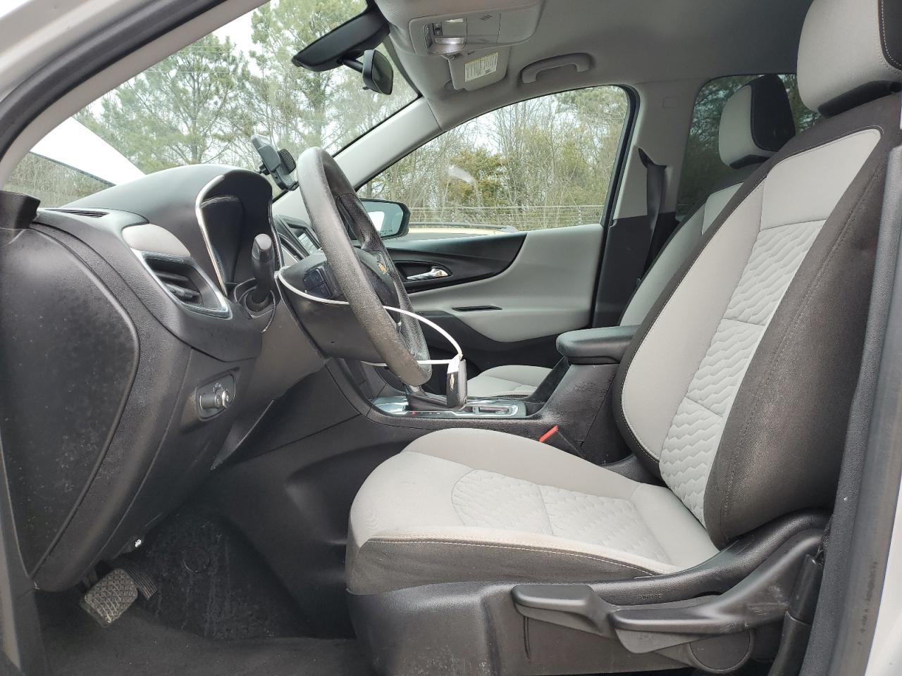 2019 Chevrolet Equinox VIN 2GNAXHEVXK6135927 Copart auction photo, front end / minor dent/scratches damage thumbnail 7