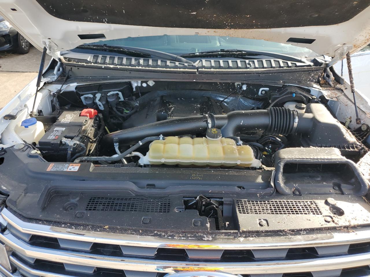 2020 Ford Expedition VIN 1FMJU1JT4LEA92269 Copart auction photo, water/flood / all over damage thumbnail 12