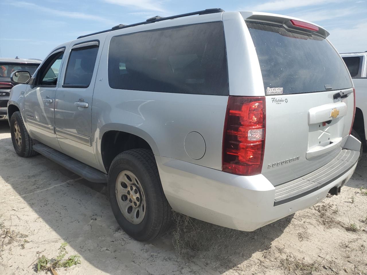 2013 Chevrolet Suburban VIN 1GNSKJE71DR110207 Copart auction photo, water/flood damage thumbnail 2