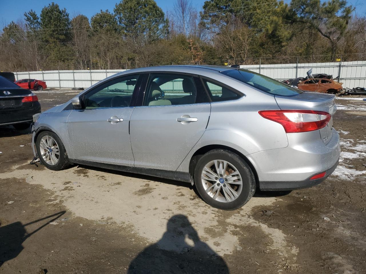 2012 Ford Focus VIN 1FAHP3H2XCL162605 Copart auction photo, front end / minor dent/scratches damage thumbnail 2