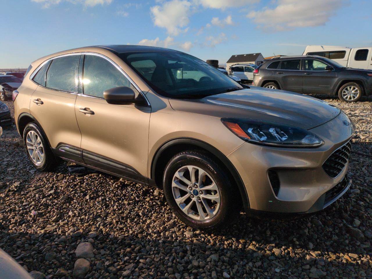 2021 Ford Escape VIN 1FMCU0G61MUA48953 Copart auction photo, undercarriage damage thumbnail 4