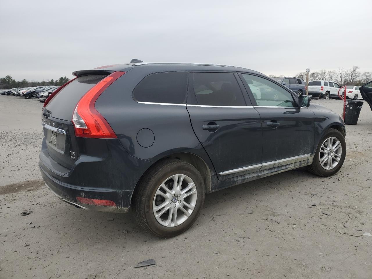 2016 Volvo XC60 VIN YV4612RK9G2864273 Copart auction photo, front end damage thumbnail 3