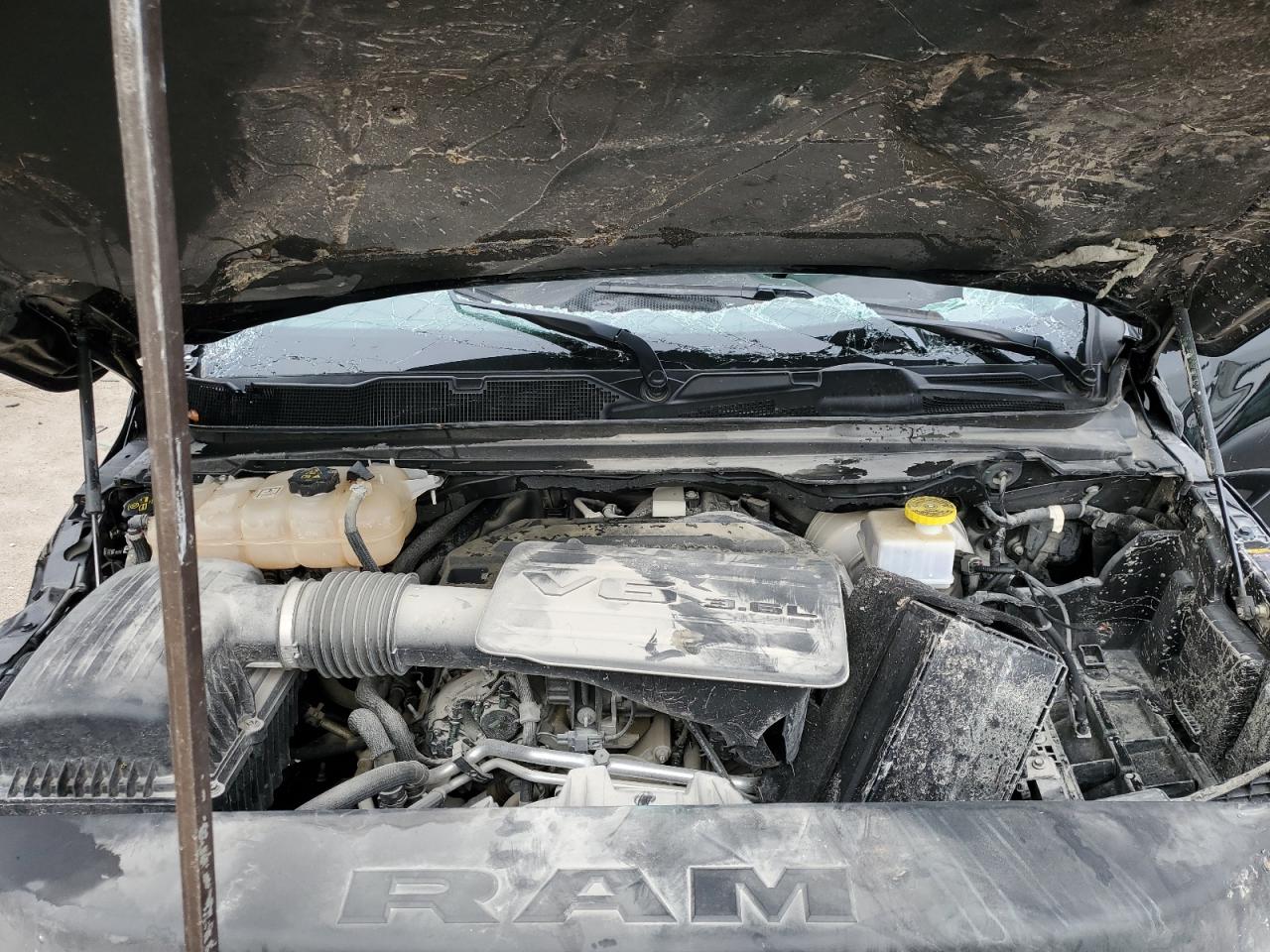 2022 RAM 1500 VIN 1C6RRFFG4NN327572 Copart auction photo, all over / mechanical damage thumbnail 11