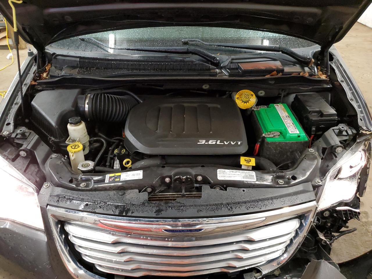 2016 Chrysler Town & Country VIN 2C4RC1BG4GR229201 Copart auction photo, front end damage thumbnail 12
