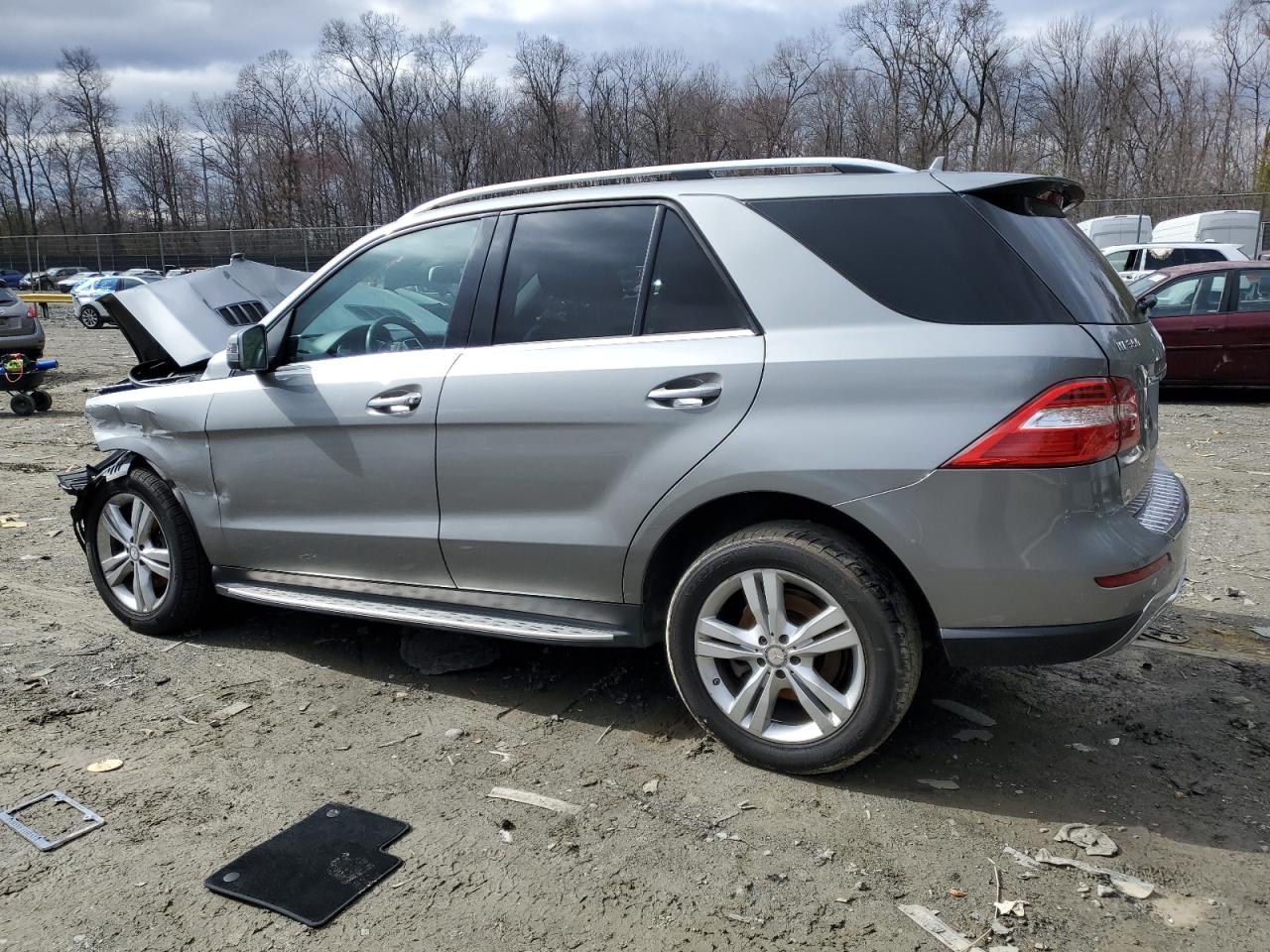 2014 Mercedes-Benz M-klasse VIN 4JGDA5HB1EA359887 Copart auction photo, front end damage thumbnail 2
