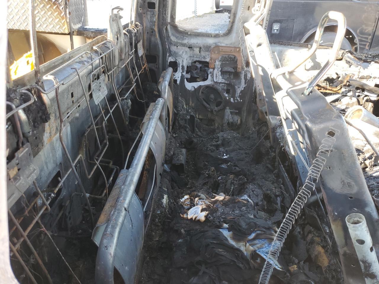 2014 Ford F250 VIN 1FT7X2B61EEB75522 Copart auction photo, burn damage thumbnail 6